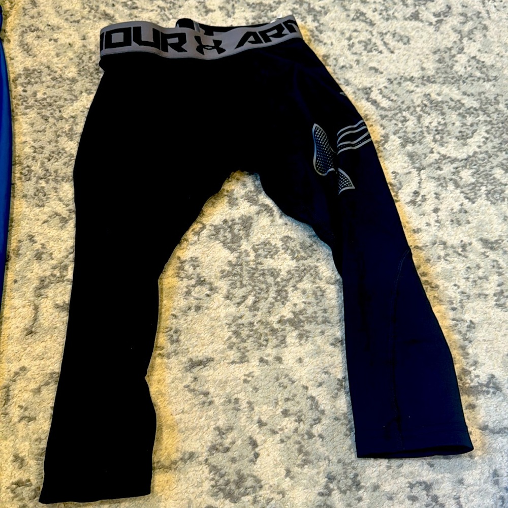 Boys heat gear leggings, 3 pair size small, medium, large